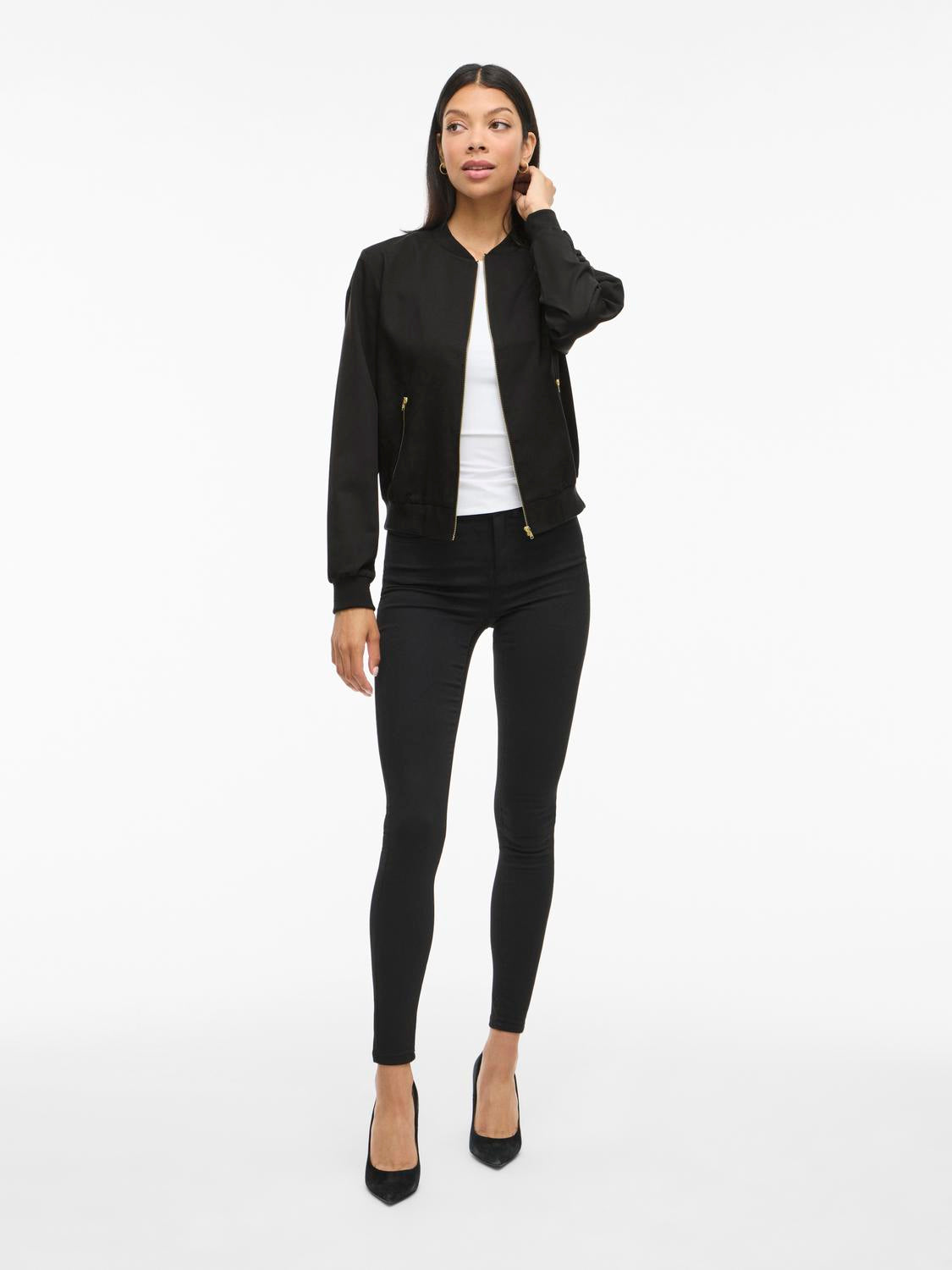 model_shot-front_full